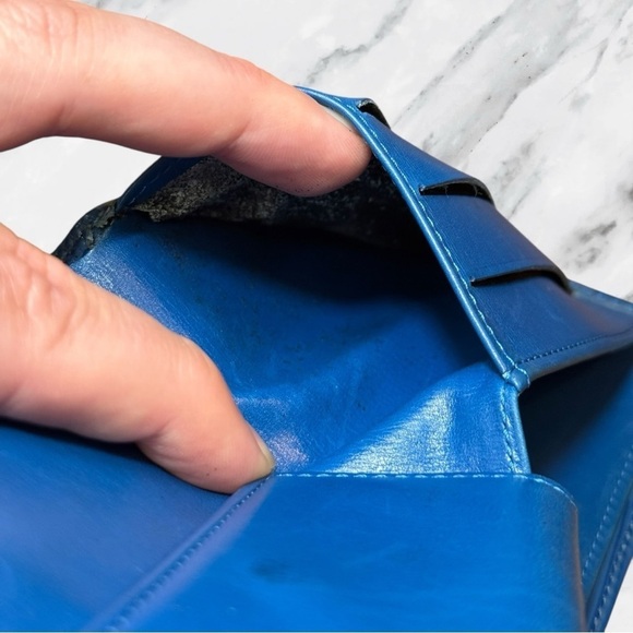 Louis Vuitton Authentic Blue Epi Leather Compact Wallet - Picture 13 of 15
